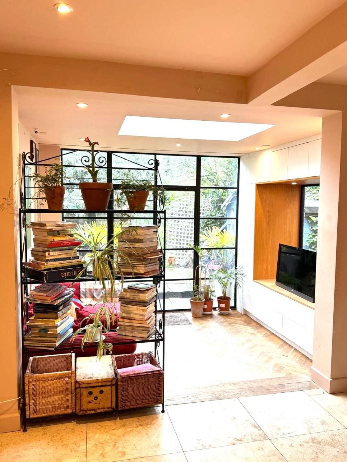 Stylish Near Notting Hill *